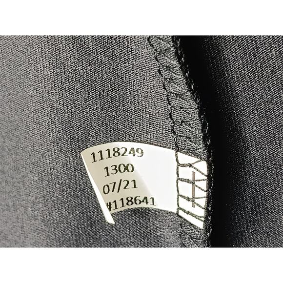 New LIVI Active Black Full Zip Jacket Plus 14/16 NWT Wicking Quick Dry Pockets - Picture 12 of 15